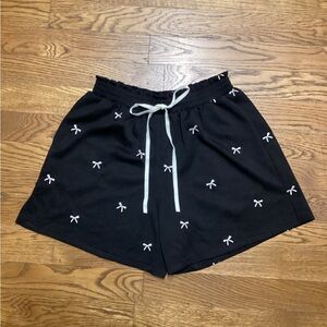 Davi & Dani Ribbon embroidered elastic waist shorts Black Size Large